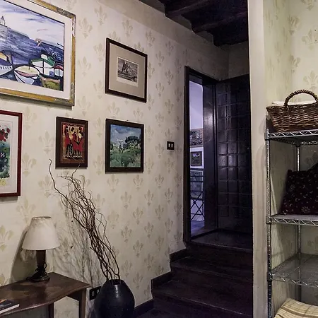 Apartment Via Giulia Dreamy Attic Rome